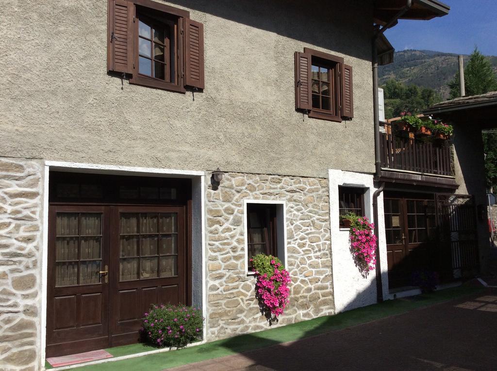 B&B La Vieille Meison De Pappa Sarre Dış mekan fotoğraf