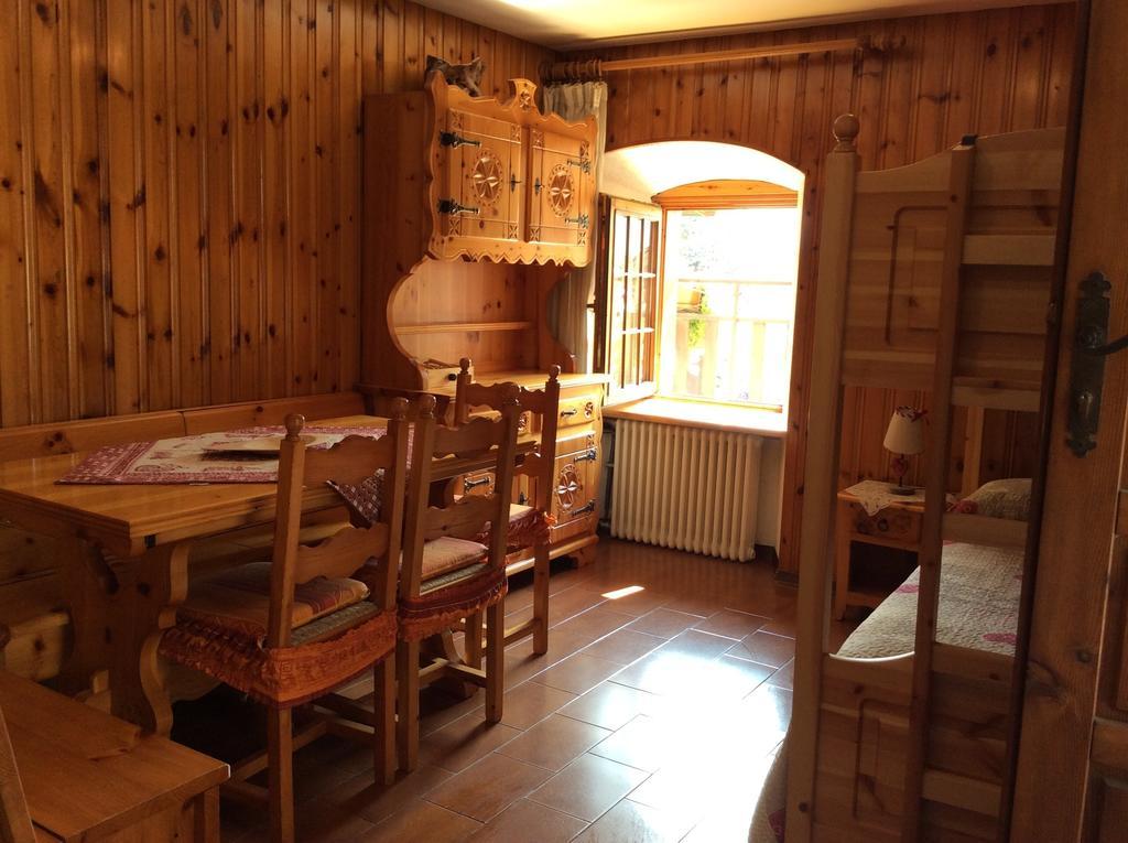 B&B La Vieille Meison De Pappa Sarre Oda fotoğraf